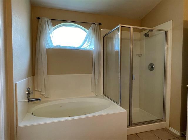 Building Photo - 5325 Comanche Wells Dr