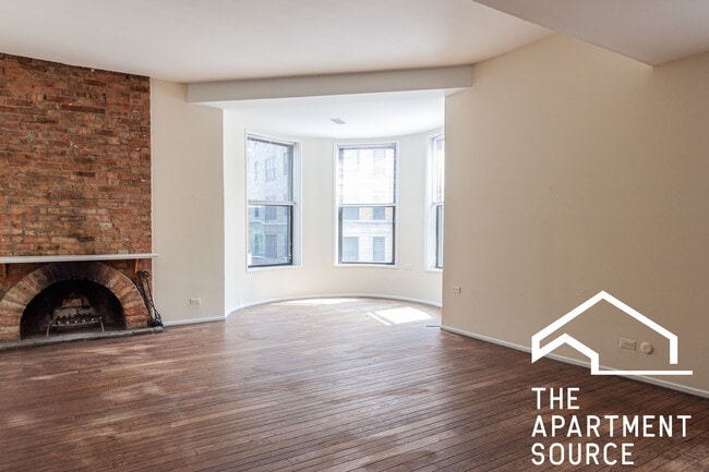 Building Photo - 610 W Surf St