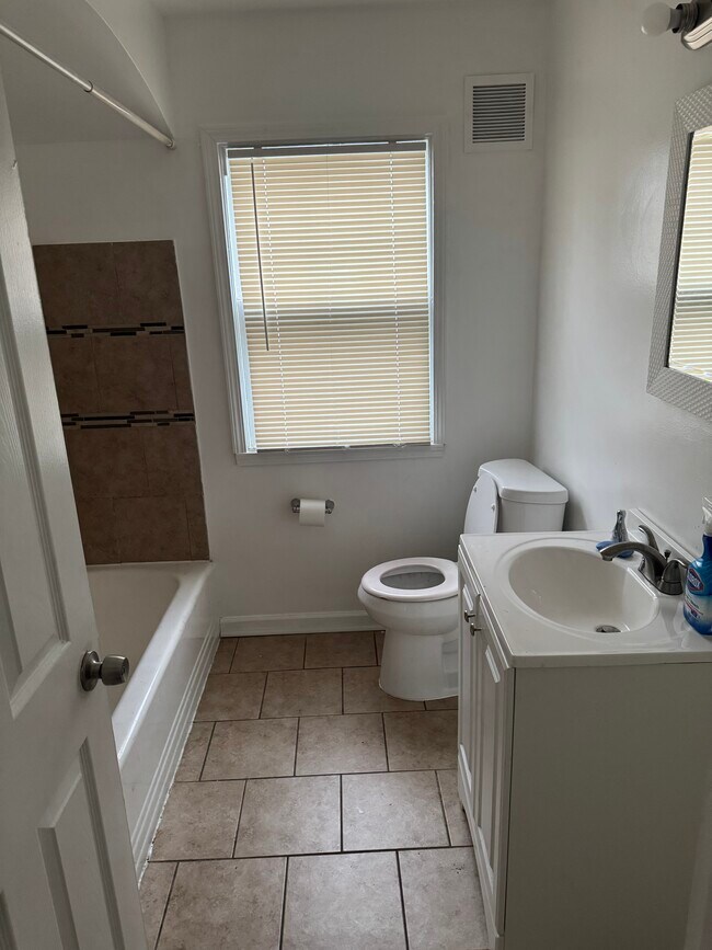 Building Photo - 19691 Rogge St