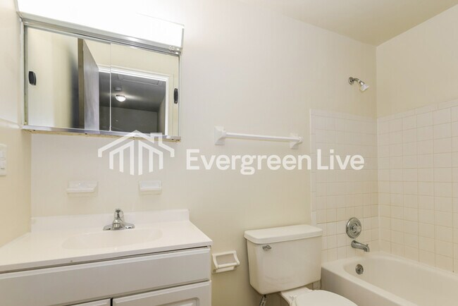 Building Photo - 7959 Mt Hood