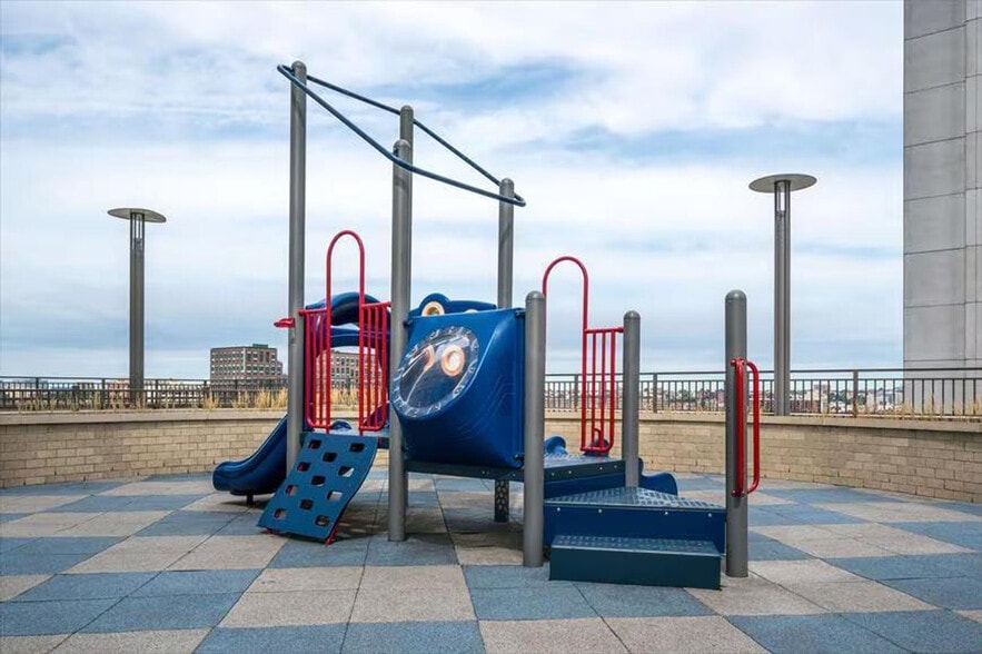 Building Photo - 48 Washington Blvd