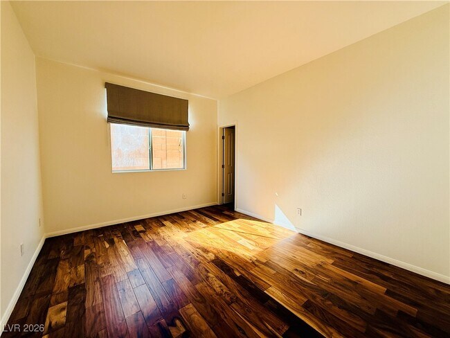 Building Photo - 2547 Serenity Hollow Dr