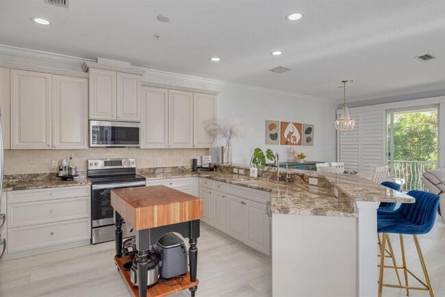 Building Photo - 4603 Overlook Dr NE