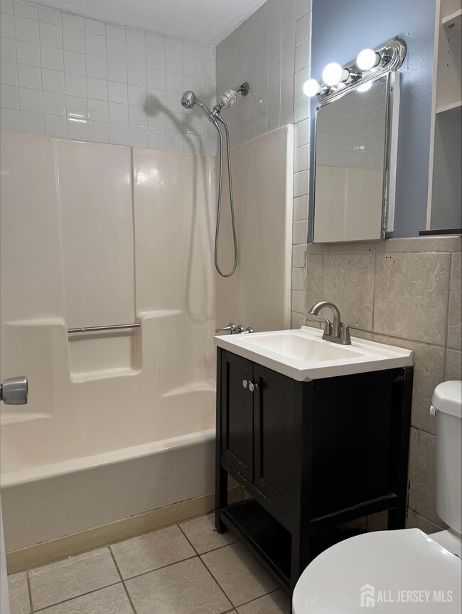 Building Photo - 1211 Stelton Rd