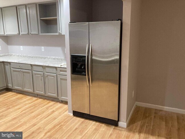 Building Photo - 45554 Fore Edwards Ct