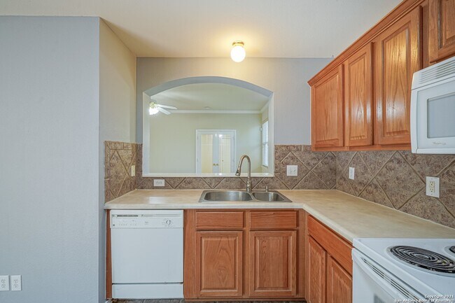 Building Photo - 7703 Wexford Square