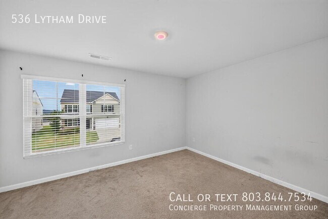 Building Photo - 536 Lytham Dr