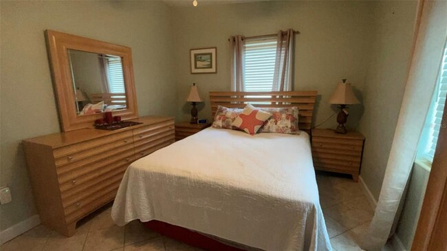 Building Photo - 631 Palmetto Dr