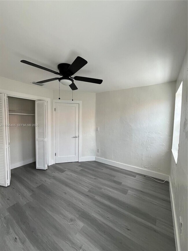 Building Photo - 1999 NW 2nd St