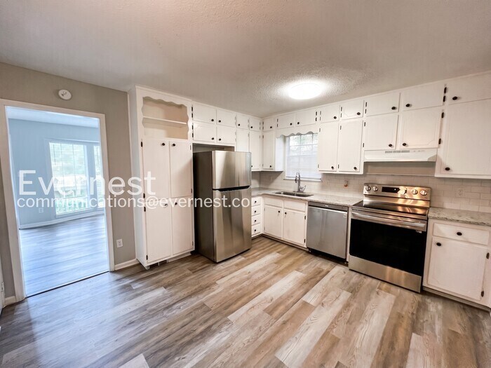 Building Photo - 5536 Cheryl Dr