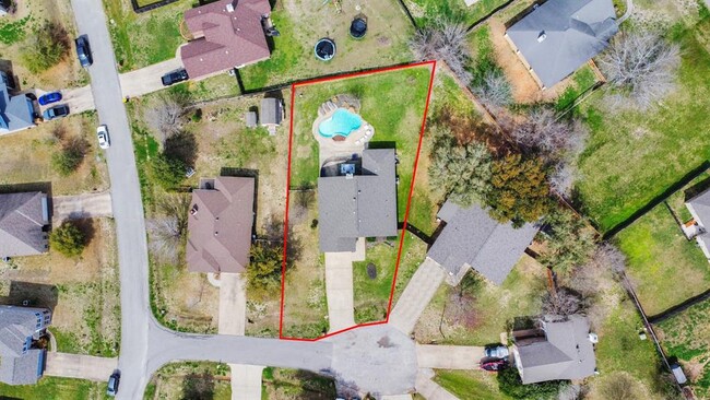 Building Photo - 13322 Hilltop Cir