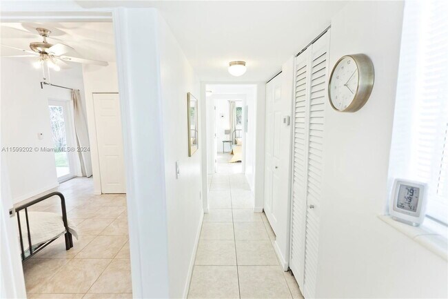 Building Photo - Northeast 132nd Street, North Miami, FL 33...