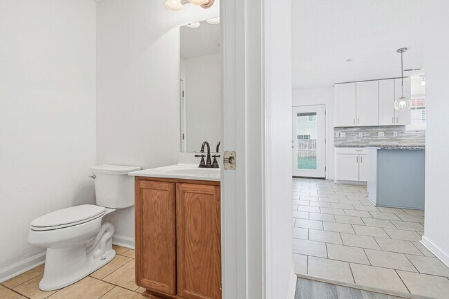 Building Photo - 3615 Marksbury Dr