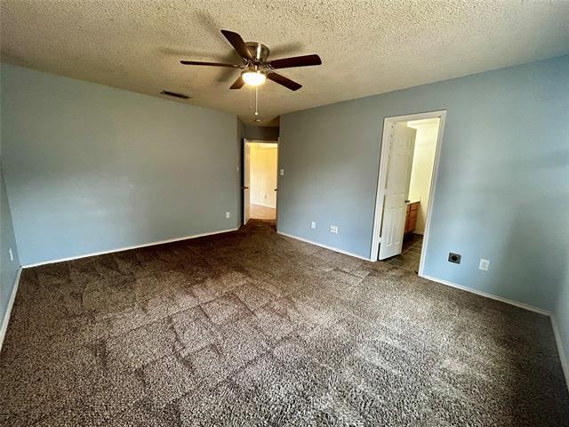 Building Photo - 909 Meadowlark Dr