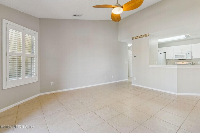 Building Photo - 800 Ironwood Dr