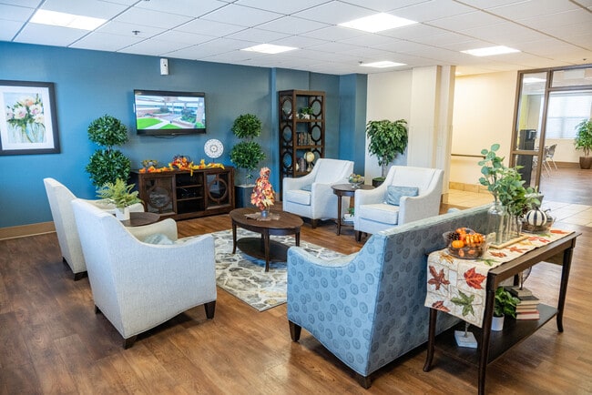 Building Photo - Silvertree Atlanta