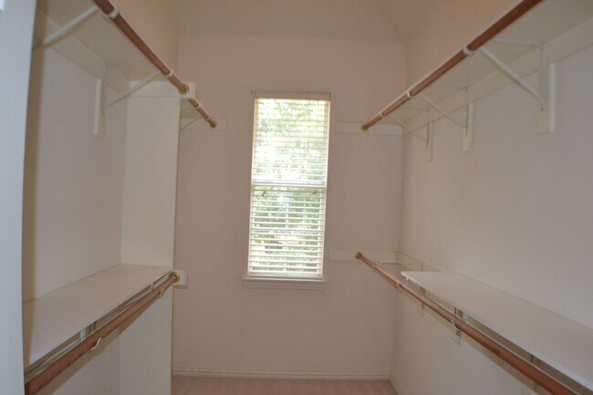 Building Photo - House For Lease in Plano
