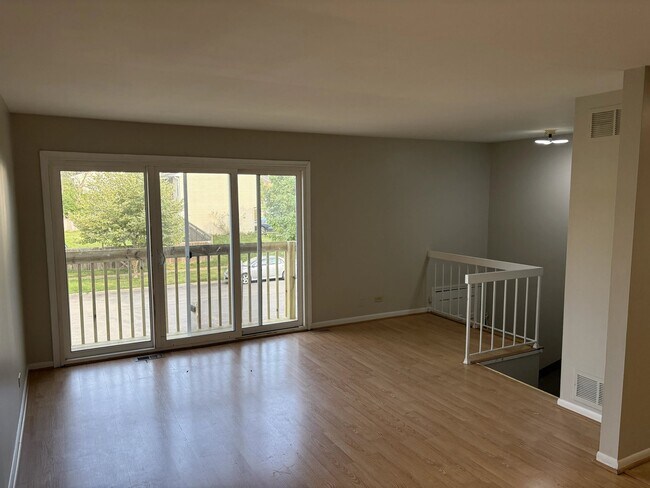 Building Photo - 277 Navajo Dr