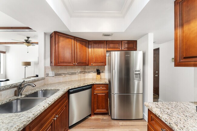 Building Photo - 403 Sea Oats Dr