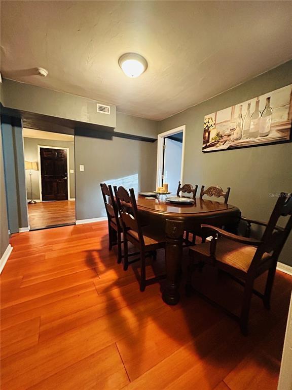 Building Photo - 1027 SE 5th Ave