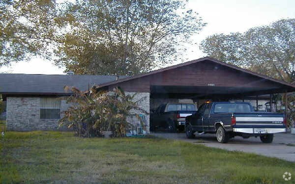 Primary Photo - 7006 Creedmoor Dr