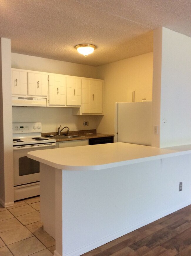 Building Photo - Arborwood Condo in North Boulder