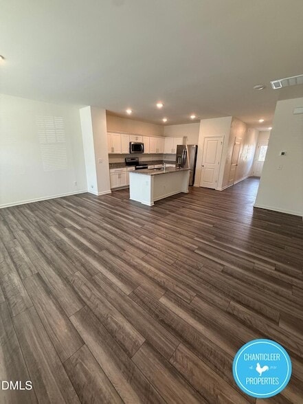 Building Photo - 329 Spaight Acrs Wy