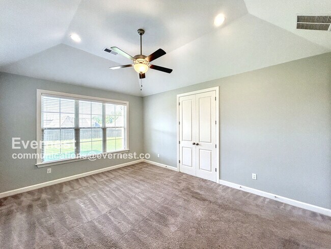 Building Photo - 5363 Kensington Creek Dr
