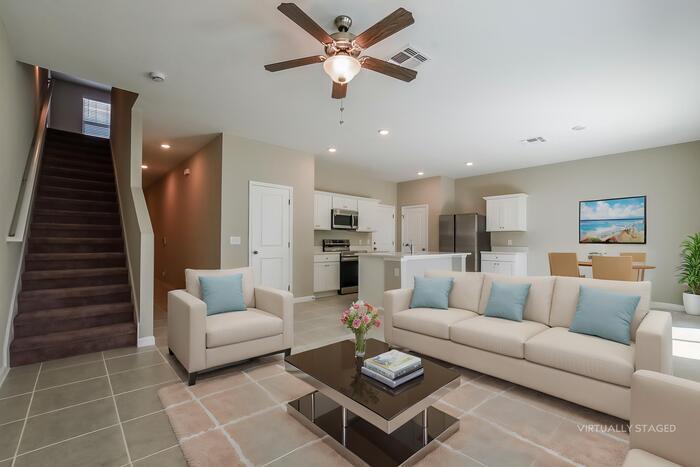 Building Photo - 2660 Island Walk Dr