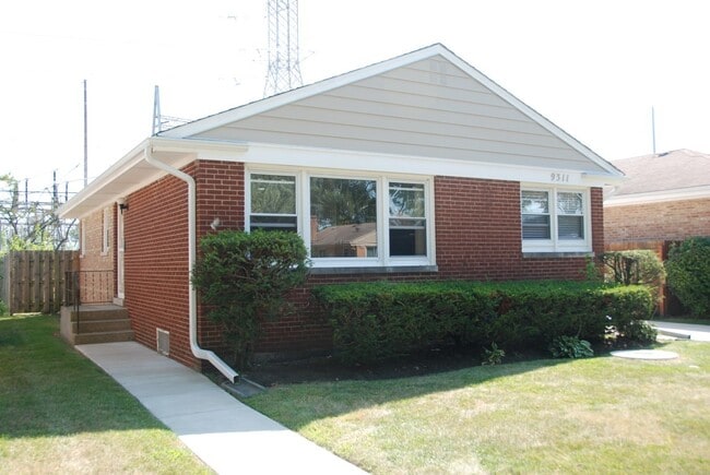 Primary Photo - 9311 Latrobe Ave