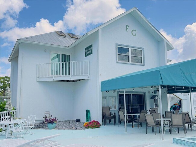 Building Photo - 6800 Placida Rd