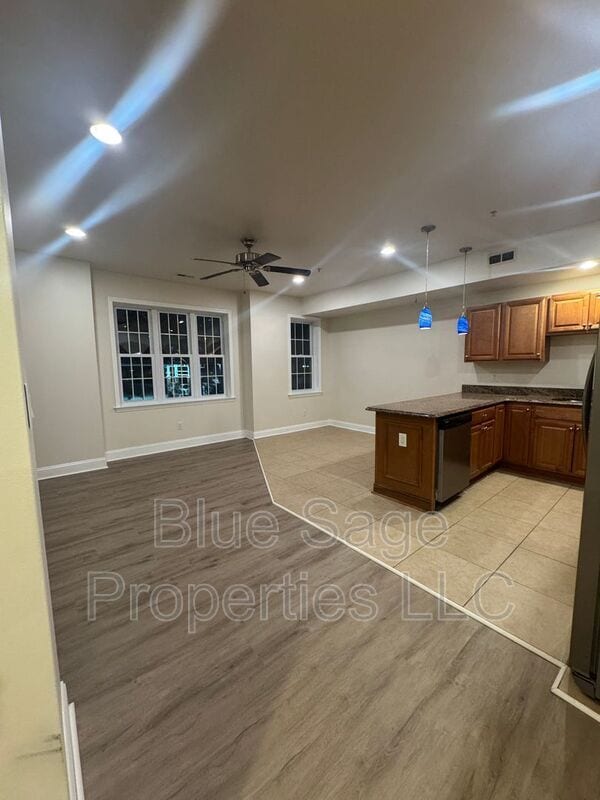 Building Photo - 432 E Baltimore Ave