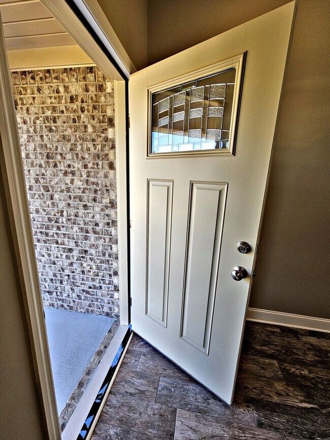 Building Photo - HOUSE for RENT Hartselle 3BR