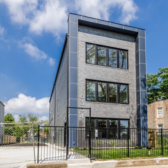 Building Photo - 6334 S Langley Ave