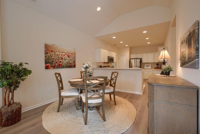 Building Photo - 6183 Donegan Way