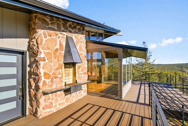 Building Photo - 11845 US Hwy 285