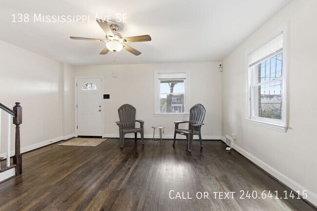 Building Photo - 138 Mississippi Ave SE