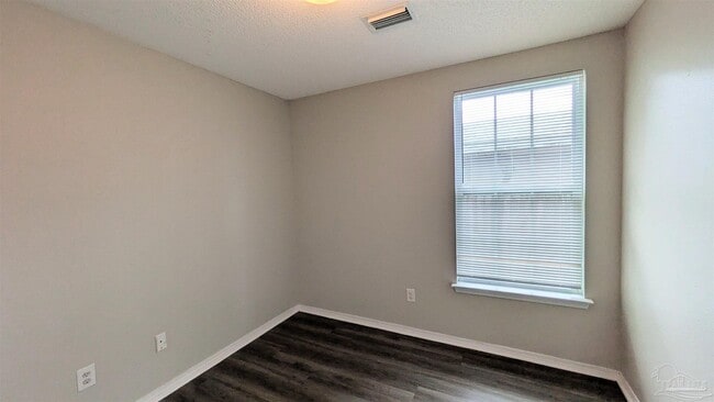 Building Photo - 8660 Figland Ave