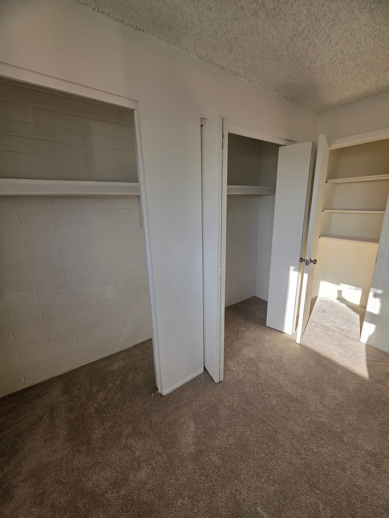 Building Photo - 6748 N 44th Ave