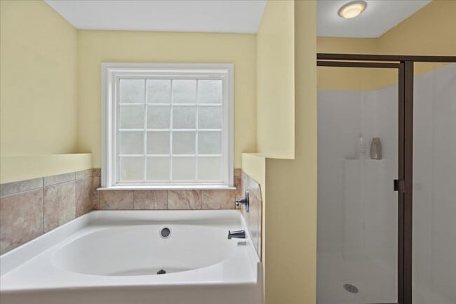 Building Photo - 4 Bedroom, 2.5 Bathroom home in Grovetown with fenced yard and 2-car garage