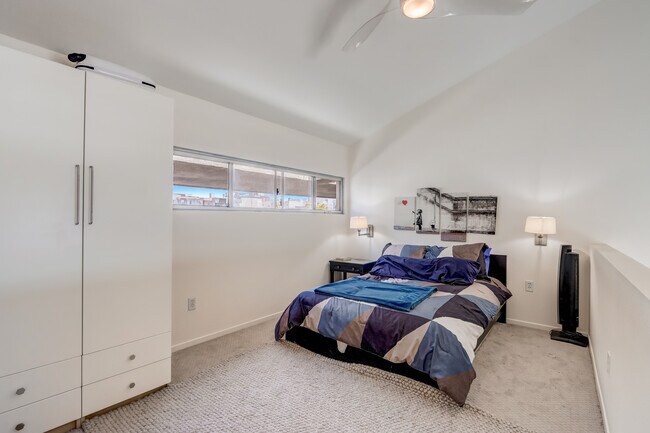 Building Photo - 2064 Kettner Blvd