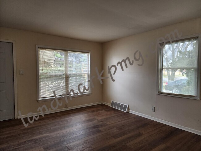 Building Photo - 7667 Bramell