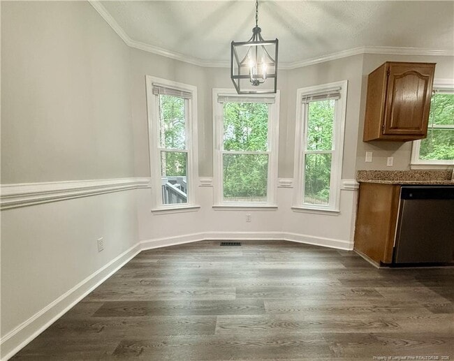 Building Photo - 632 Bromsworth Trail