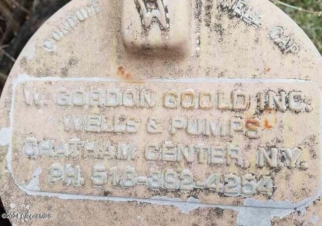 Building Photo - 24 Vosburgh Rd