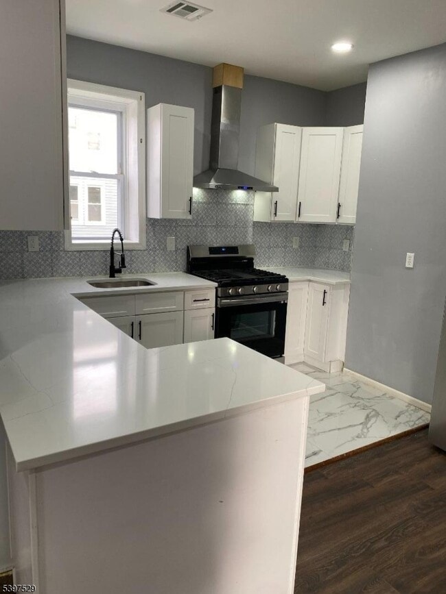 Building Photo - 540 S 20th St