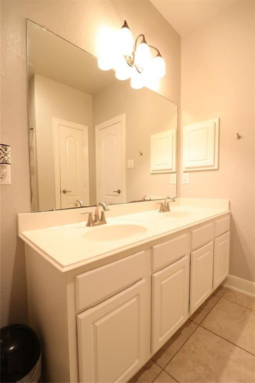 Building Photo - 6126 Emberwood Falls Dr