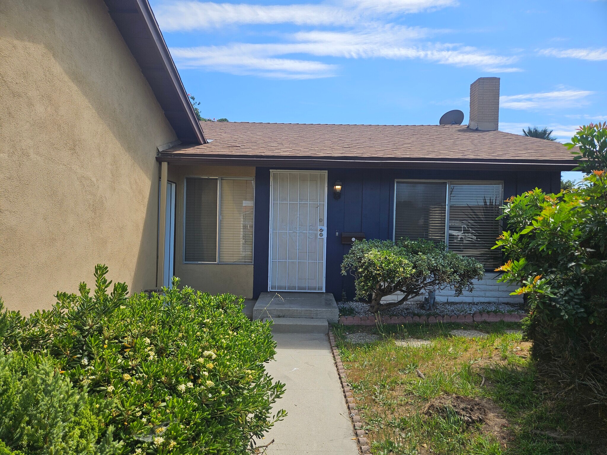 Building Photo - 23220 Pryor Pl