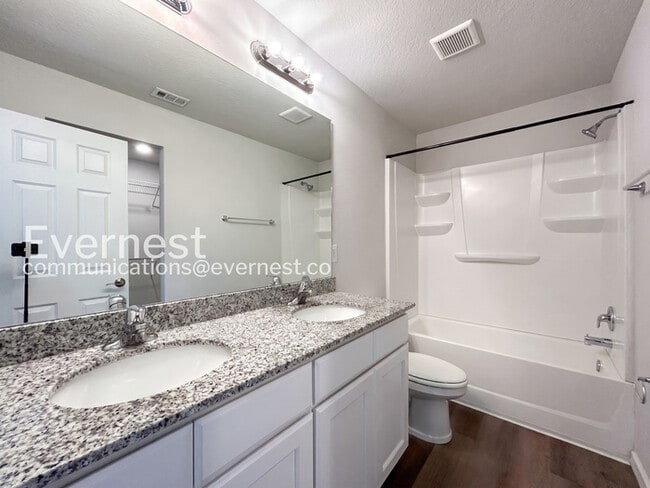 Building Photo - 4 Sea Ship Pl