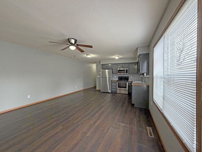 Building Photo - 1508 W Rainey St