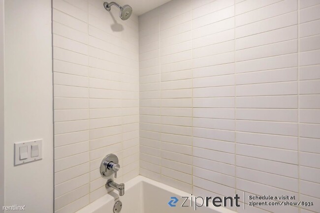 Building Photo - 2 br, 2 bath Condo - 8 Octavia St, San Fra...